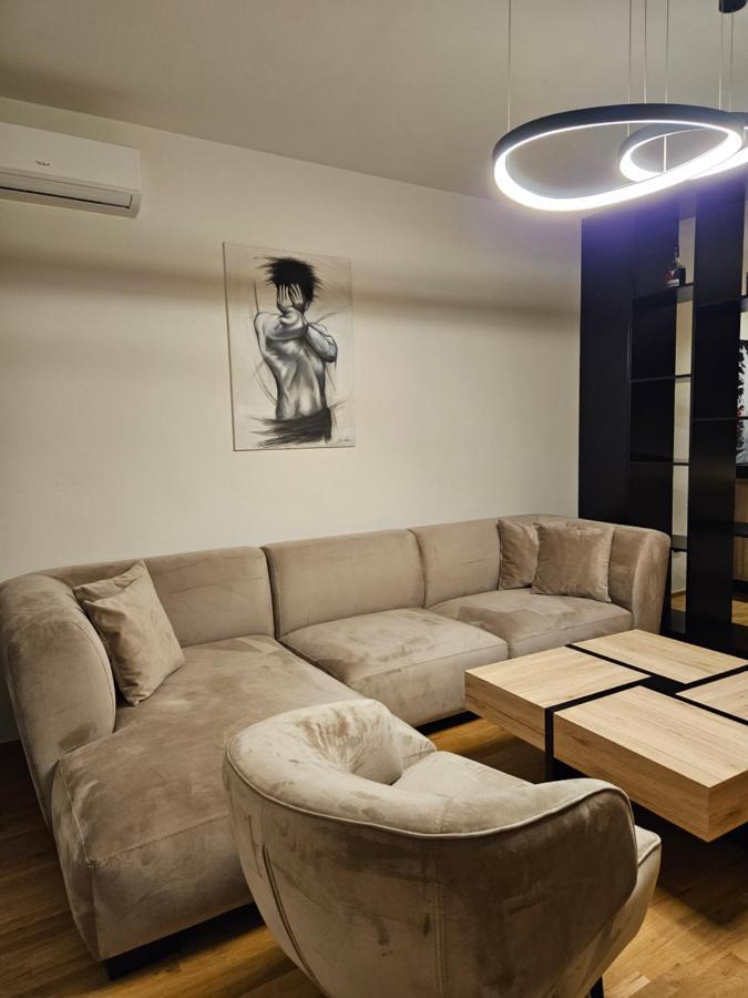 Adav Luxus Apartment Visoko Exterior foto